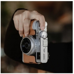 Etui skórzane PGYTECH na aparat Fuji X-T5 Brown